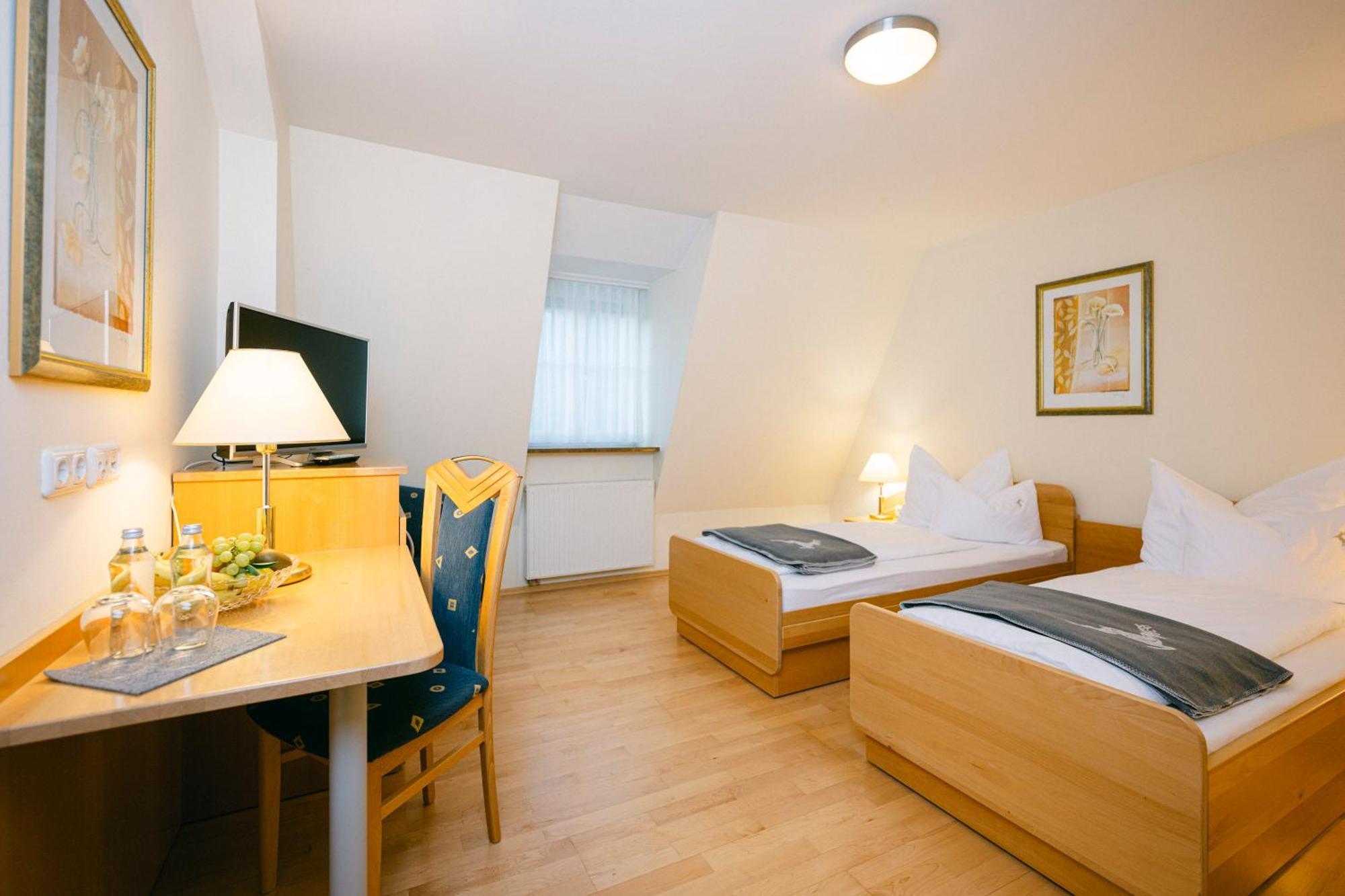 Gasthof Hotel Jaegerwirt Strasswalchen Luaran gambar