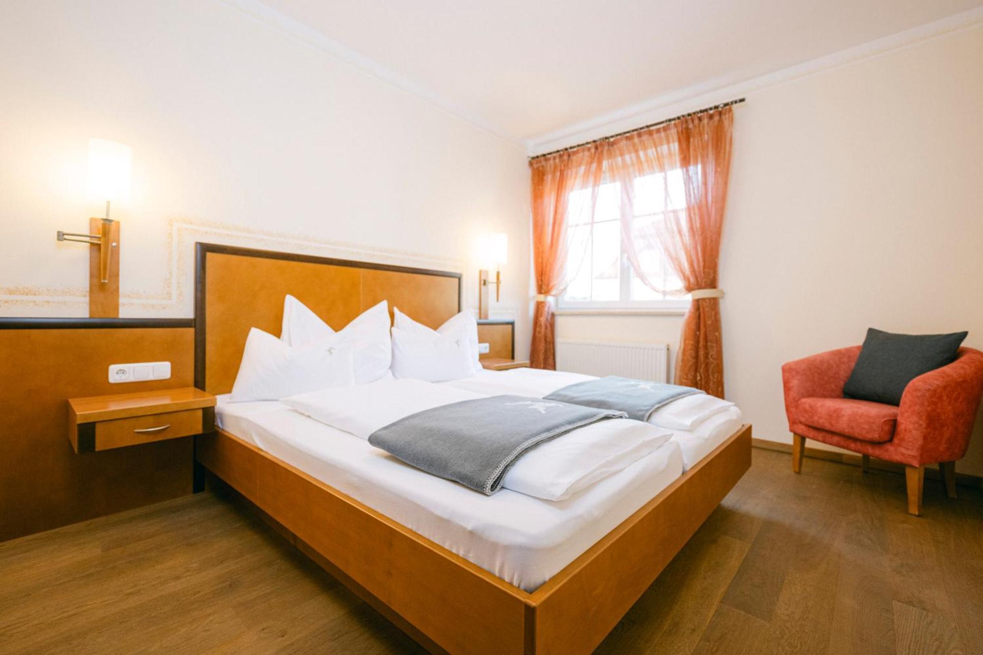 Gasthof Hotel Jaegerwirt Strasswalchen Luaran gambar