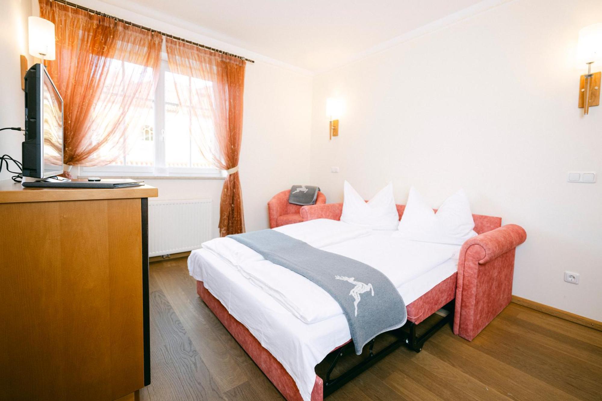 Gasthof Hotel Jaegerwirt Strasswalchen Luaran gambar