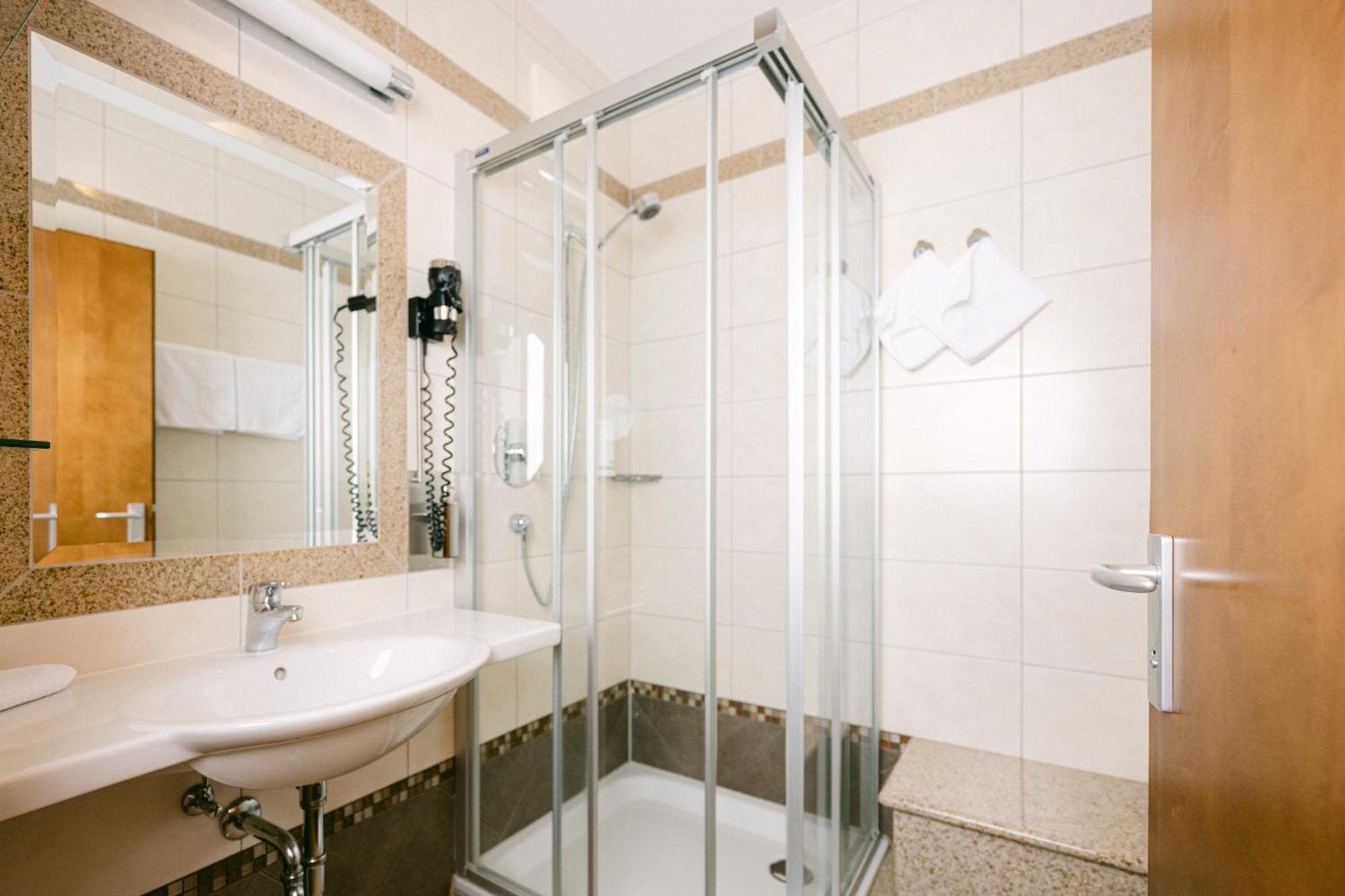 Gasthof Hotel Jaegerwirt Strasswalchen Luaran gambar