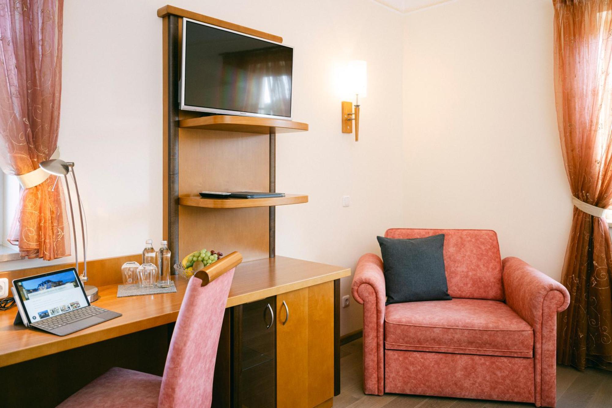 Gasthof Hotel Jaegerwirt Strasswalchen Luaran gambar