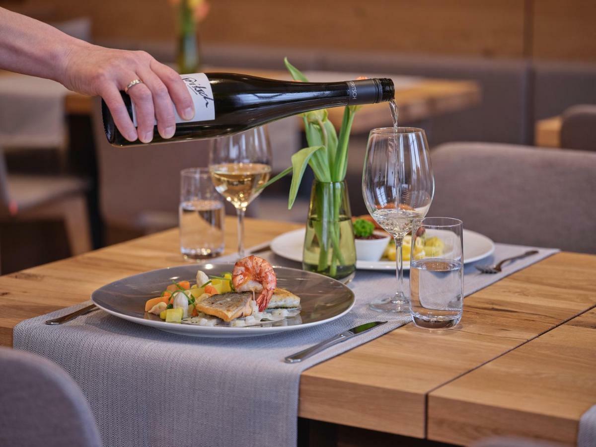 Gasthof Hotel Jaegerwirt Strasswalchen Luaran gambar
